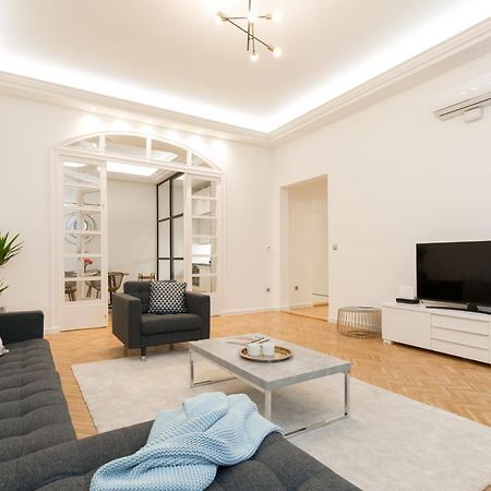 Space And Style In The Heart Of Budapest W 2Br&2Bt Eksteriør bilde