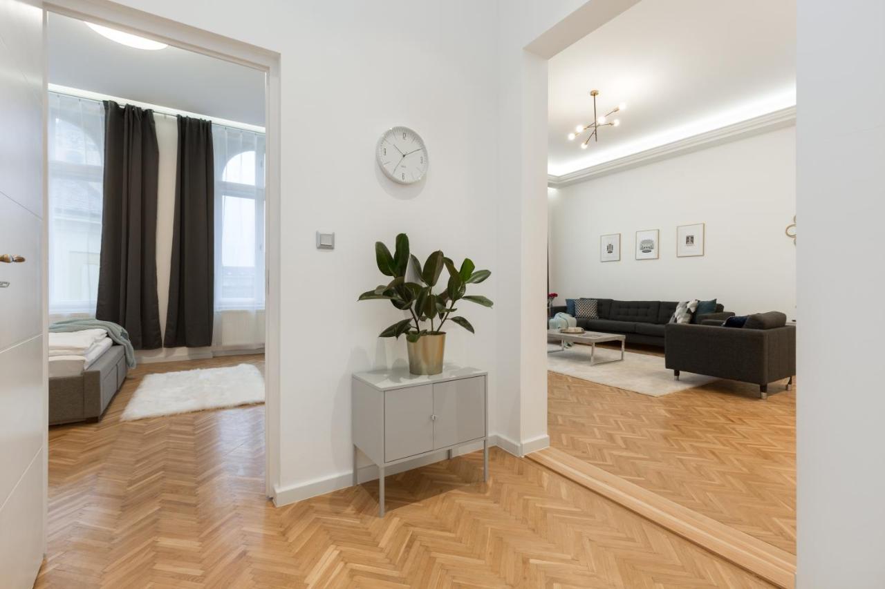 Space And Style In The Heart Of Budapest W 2Br&2Bt Eksteriør bilde
