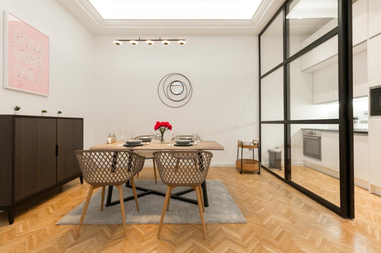 Space And Style In The Heart Of Budapest W 2Br&2Bt Eksteriør bilde